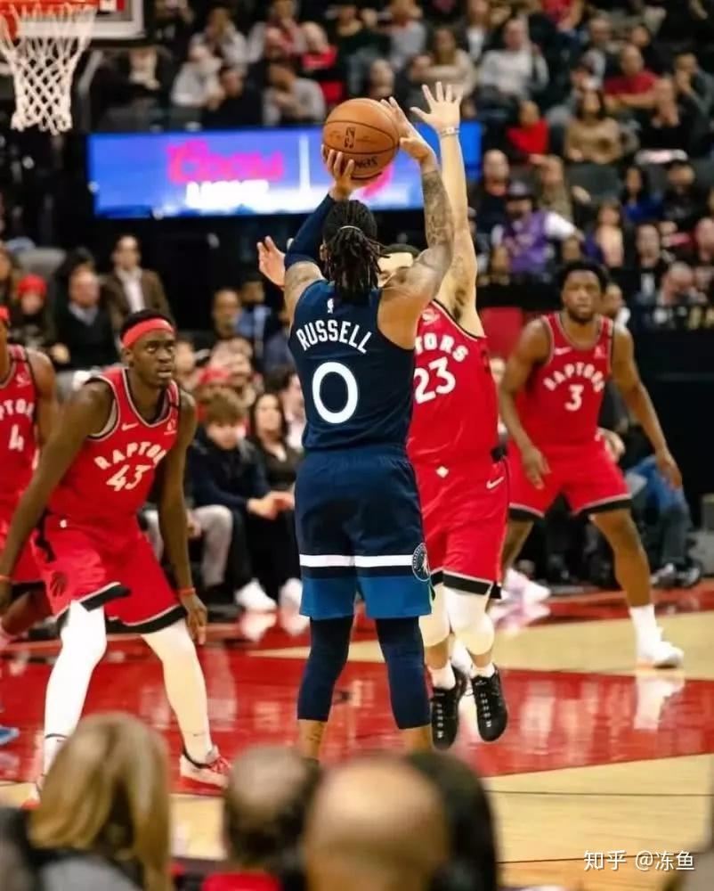 开云体育世界杯2026-雷诺车队横扫阿斯顿马丁，拉塞尔高光表现