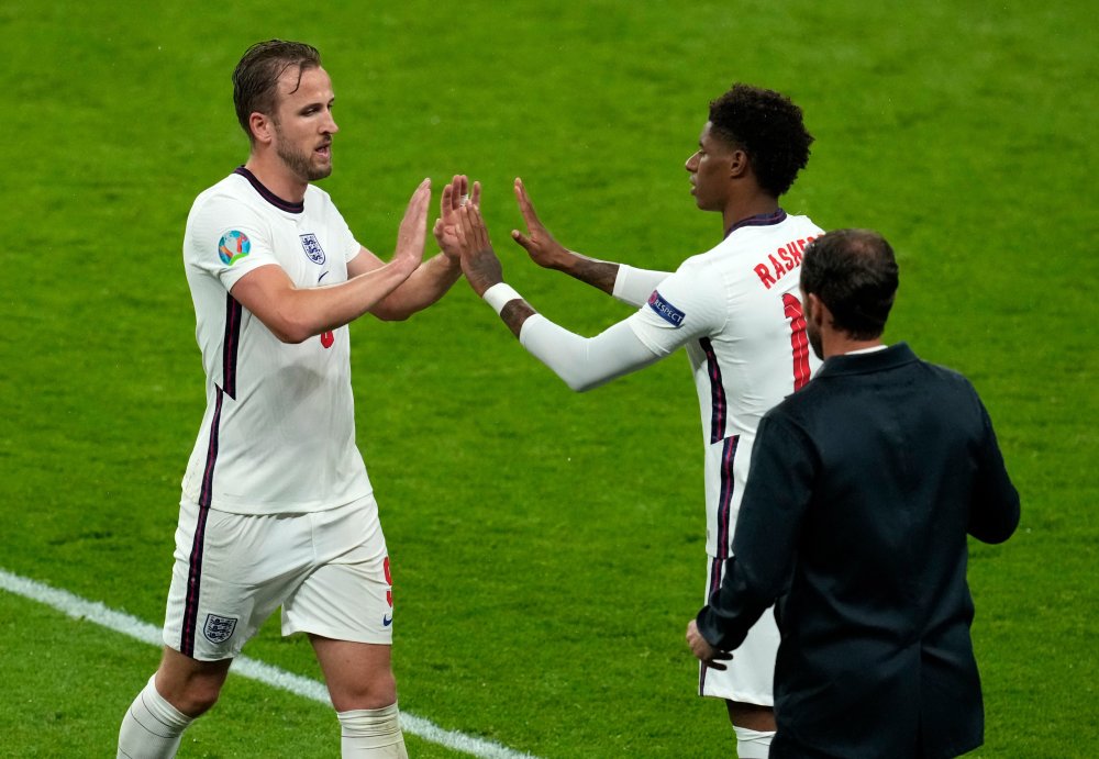 开云体育世界杯2026-英格兰羽毛球队鏖战日本羽毛球队，李宗伟爆发神勇