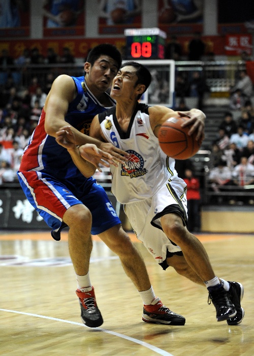 开云体育-天津队突破重围，成功晋级季后赛