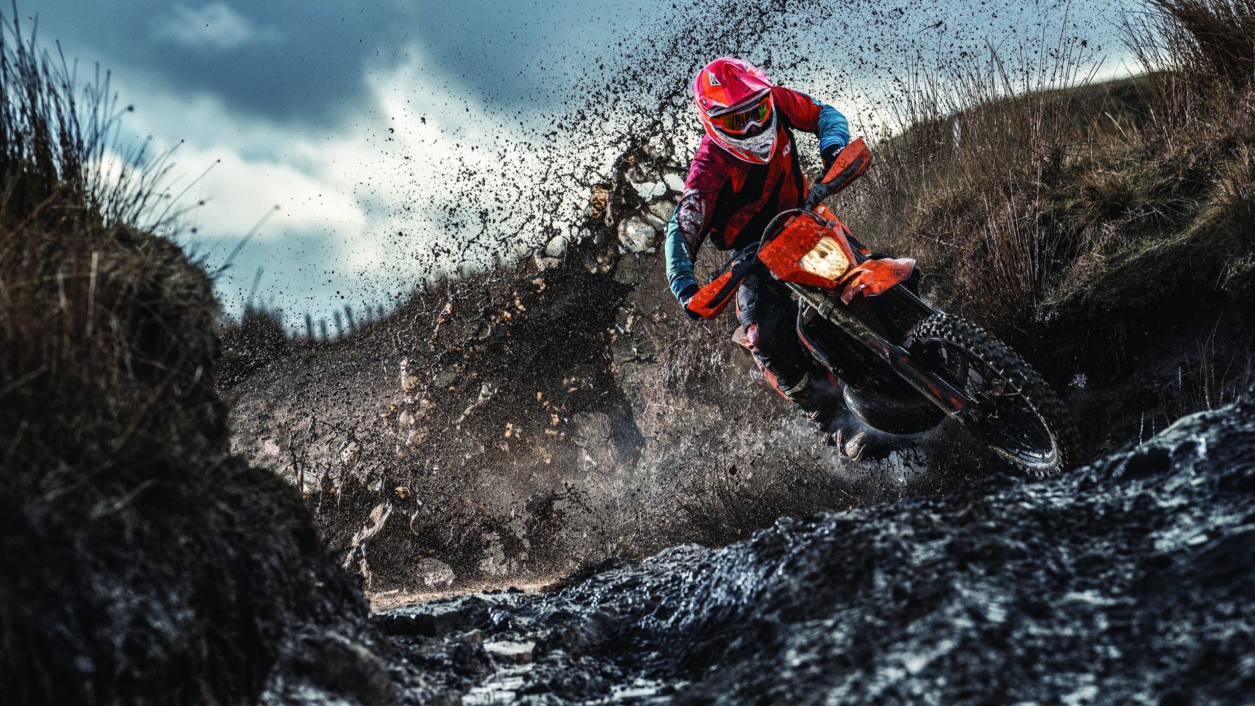 辛杜统治全场，中国队绝杀印尼队，一场定义时代的羽球对决